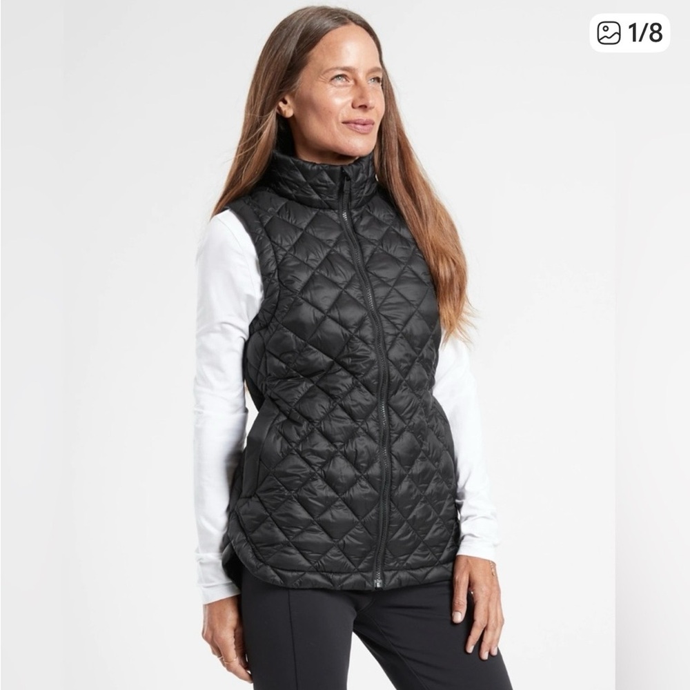 Athlete Quilted Whisper Featherless Vest - Black